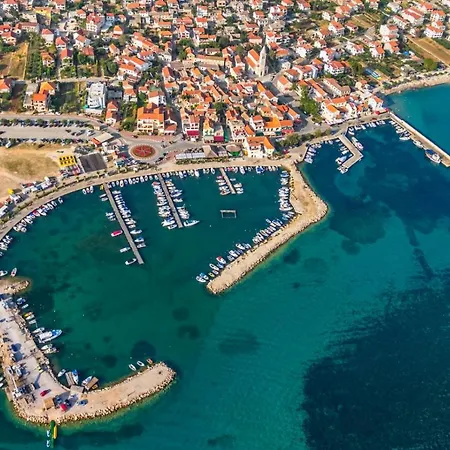 In With Terrace, Air Conditioning, Wi-fi 4801-1 * Biograd Na Moru
