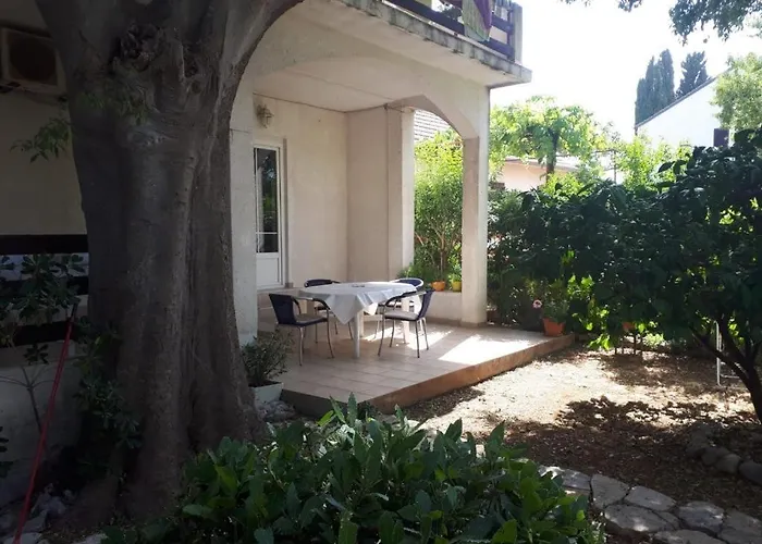 In With Terrace, Air Conditioning, Wi-fi 4801-1 Appartement